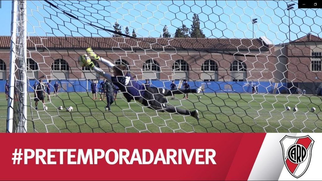 ¡Grandes atajadas en el entrenamiento!