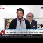 Gallardo le dedicó el premio a Mora.