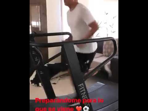 Quintero toma carrera para volver.