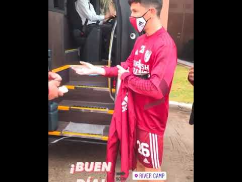 Buen día, muchachos.