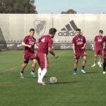 (VIDEO) ¡River a dos toques! Entrenamiento con precisión y pases cortos ⚽️⚡️