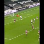 El golazo de Manu Lanzini.