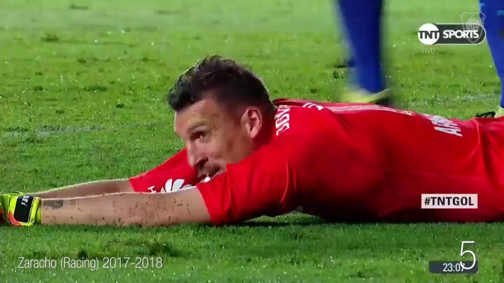 (VIDEO) Armani Top-10: un arquero de otro planeta 🤯