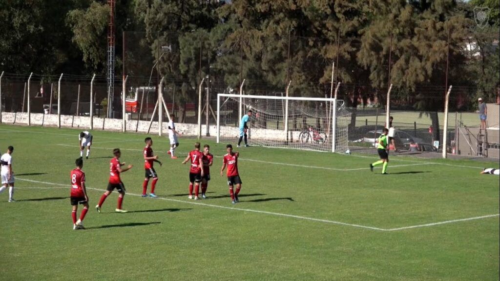 (VIDEO) Reserva ⚽️ Los goles de River frente a Platense