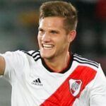 Zuculini tras la victoria ante Lanús: “Ganar en esta cancha tan difícil con un gran equipo es un gran paso adelante para nosotros»