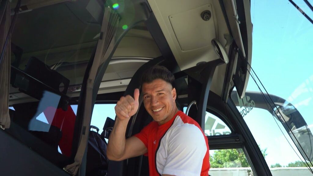 (VIDEO) Ezeiza ➡️ Santiago 📍 ¡Rumbo a otra final!