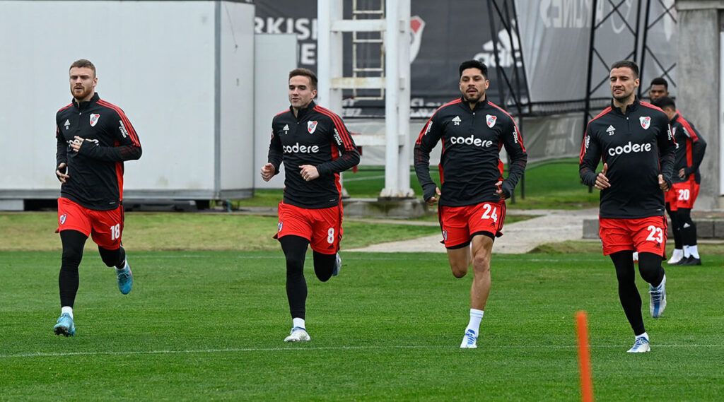 los once de marcelo gallardo ante independiente