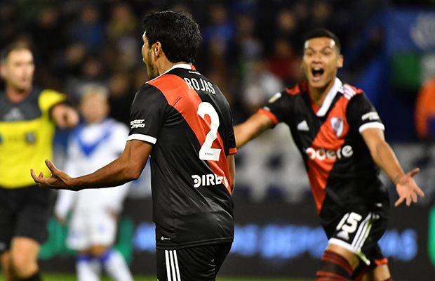River empató en Liniers y amplió la ventaja